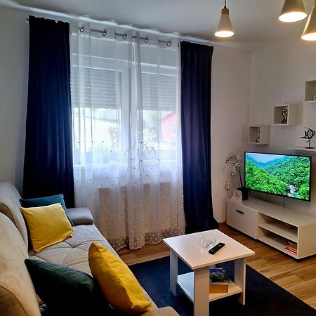 Gospic Riverside Apartment Exteriör bild