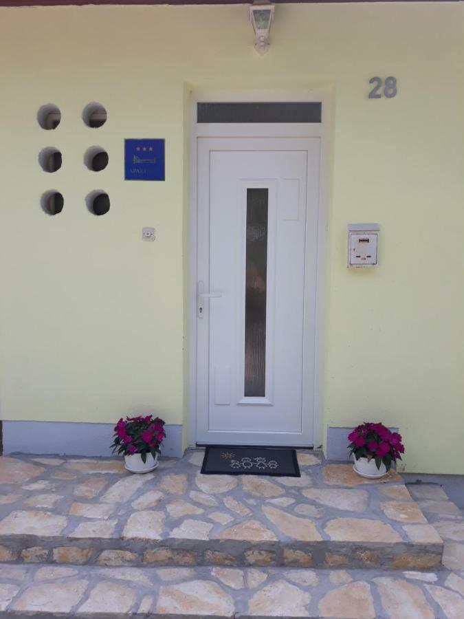 Gospic Riverside Apartment Exteriör bild